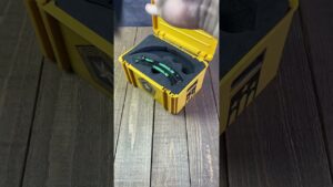 Csgo Gift Case With karambit And balisong Trainer #csgoclips #csgo #csgoskins#csgotrailer #unboxing